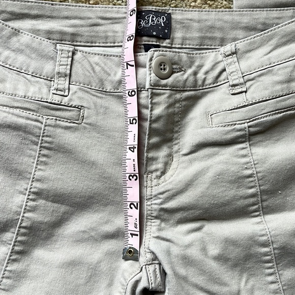 BeBop khaki low-rise flare pants - Picture 10 of 10